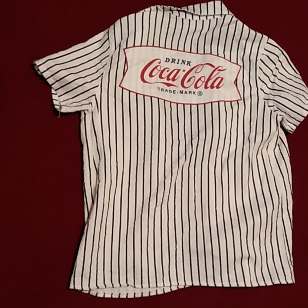 Shirt - Picture 2 of 2